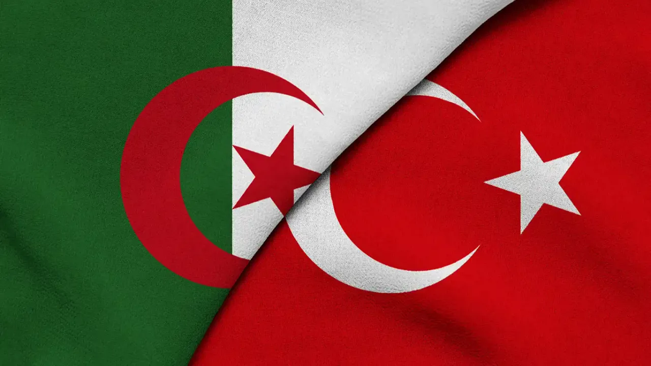 Türkiye'nin yeni Cezayir Büyükelçisi, Cezayir Dışişleri Bakanı Attaf'a güven mektubunu iletti.