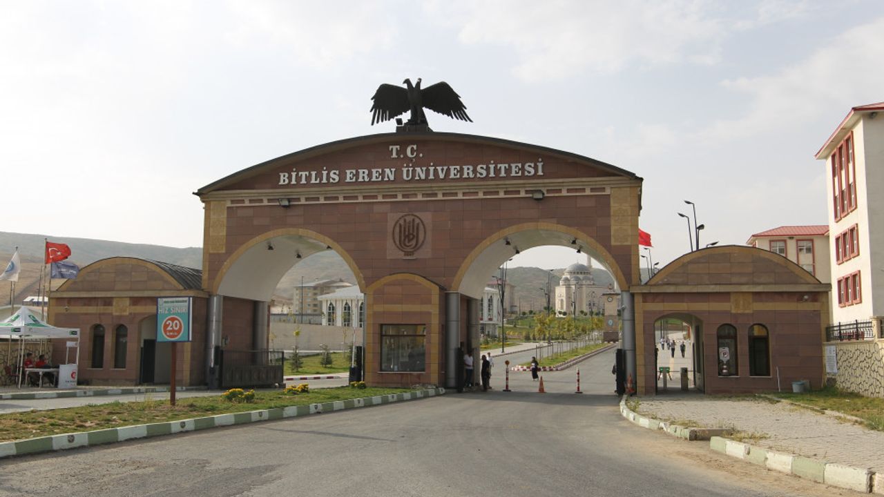 Bitlis Eren Üniversitesinde Yabancı Diller Yüksekokulu Kuruldu