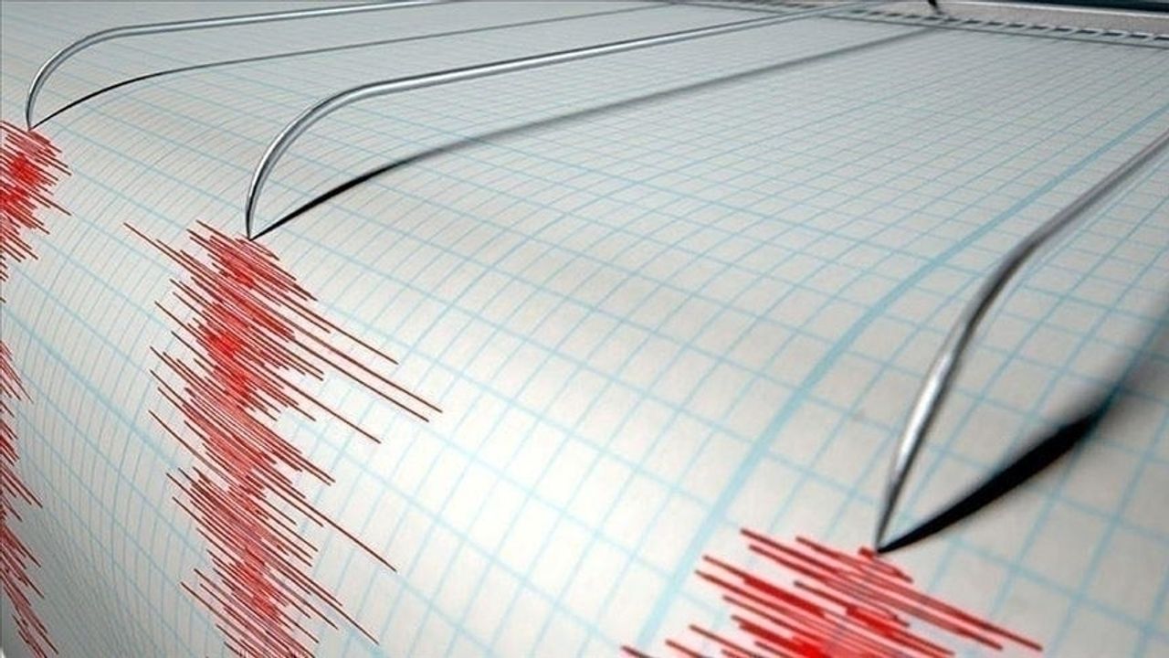 Azerbaycan'da 5,2 büyüklüğünde deprem oldu