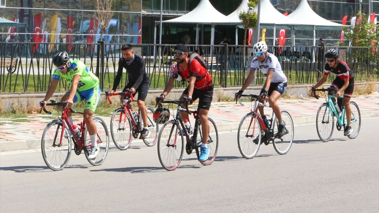 "Tour of Van" uluslararası bisiklet yarışı sona erdi. İşte yarışın kazananları