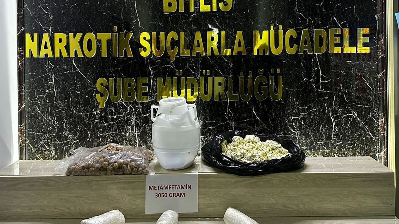 Bitlis'te 3 kilogram uyuşturucu ele geçirildi