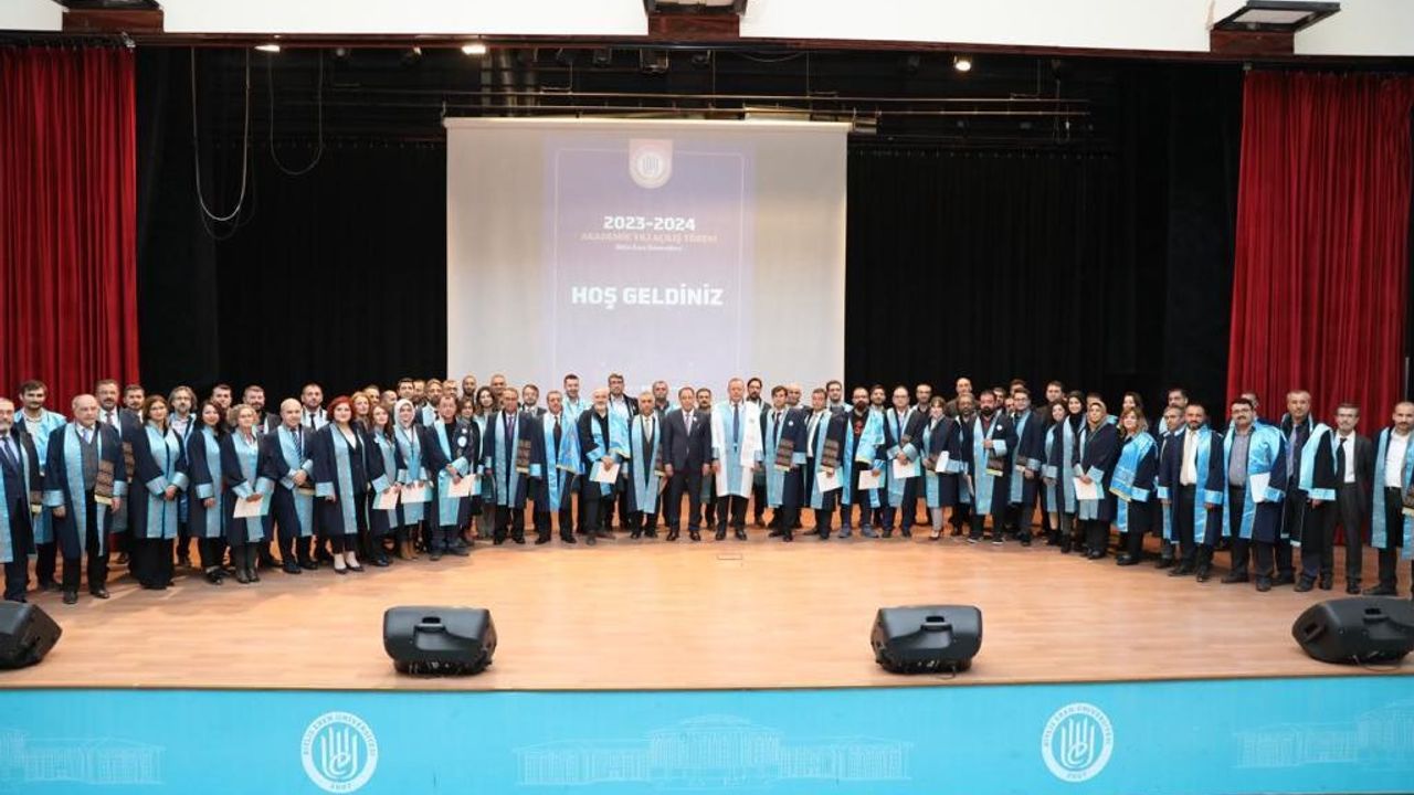 Bitlis Eren Üniversitesinde Akademik Yıl açılışı