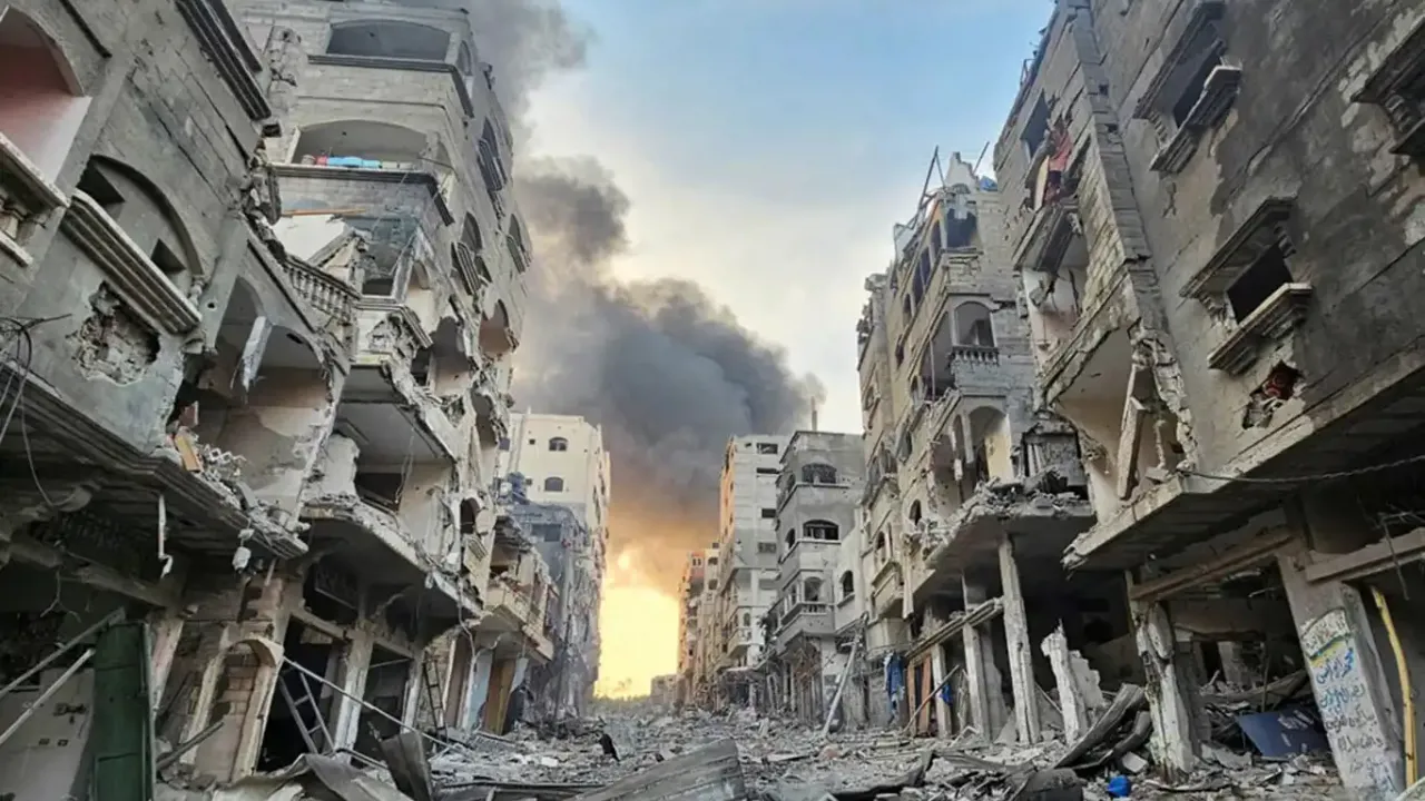 30 gündür Siyonist rejimi Gazze'yi bombalıyor