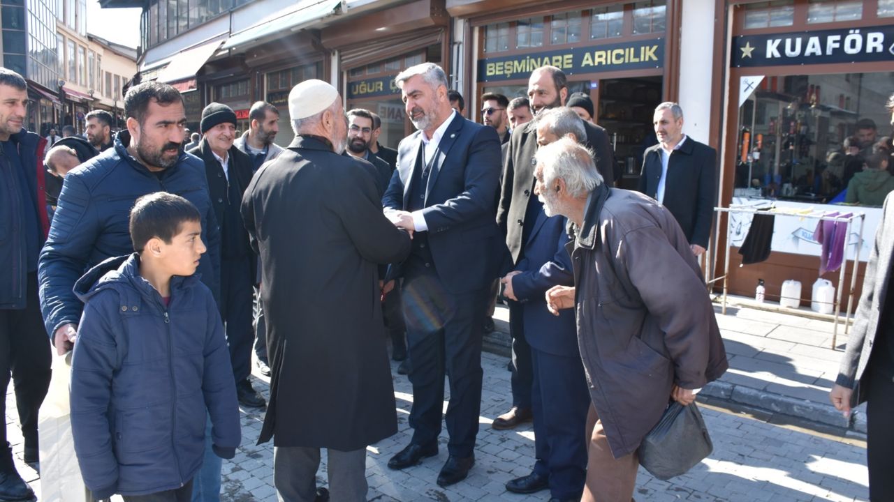 Bitlis Belediye Başkan adayı Karakaya'dan esnaf ziyareti