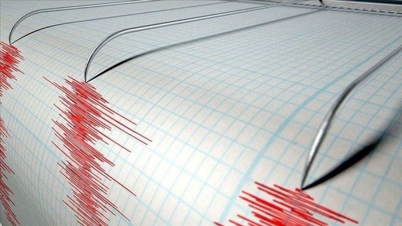 Karadeniz’de deprem! İstanbul’da da hissedildi
