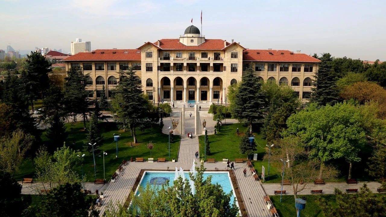 Gazi Üniversitesi 6 Bilişim Personeli Alıyor: Başvurular 10 Kasım'a Kadar