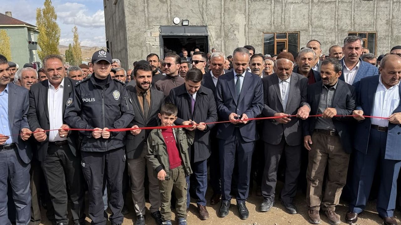 Özalp’te Mescid-i Aksa Camii hizmete açıldı