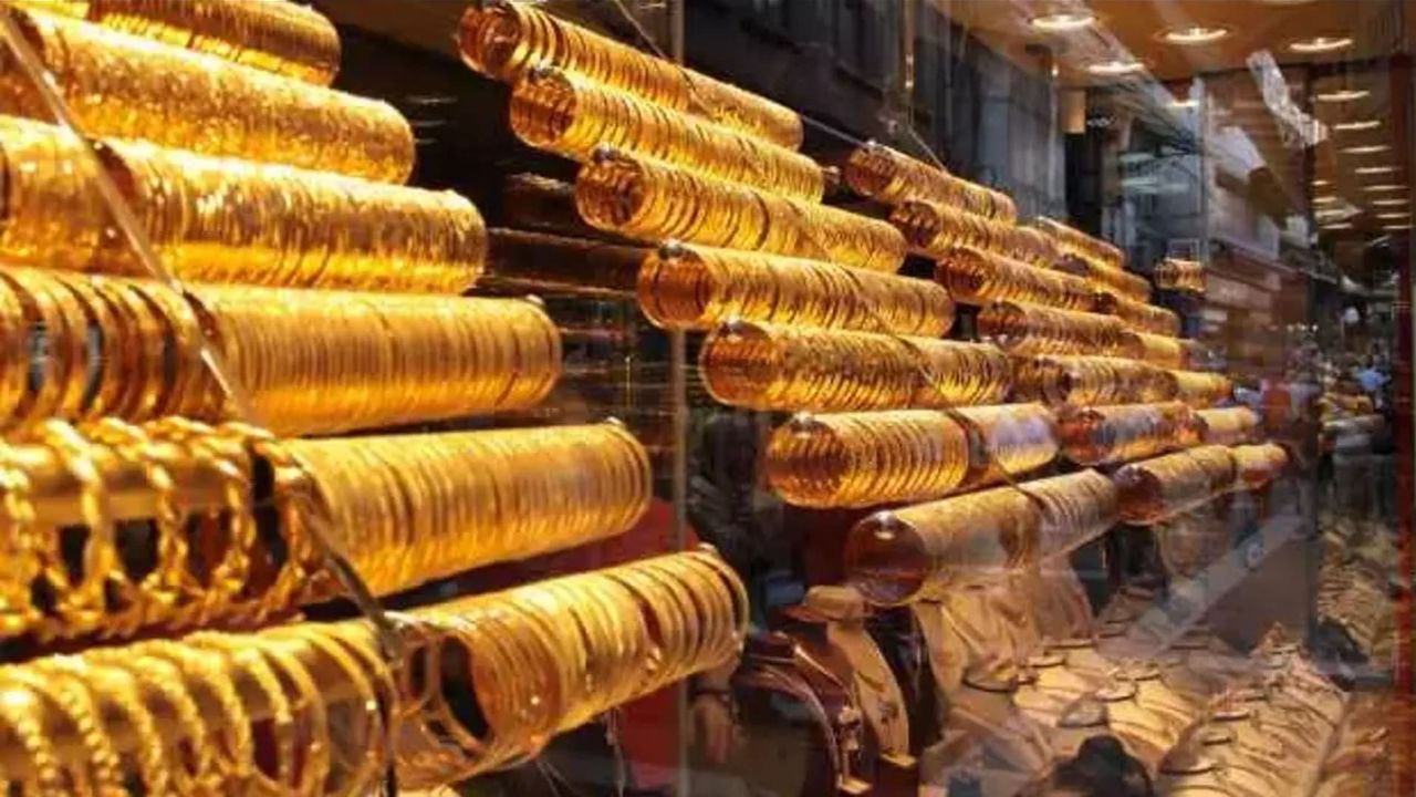 Van’da 29 Ekim’de Kuyumcu, Banka, PTT ve Eczaneler Açık mı?