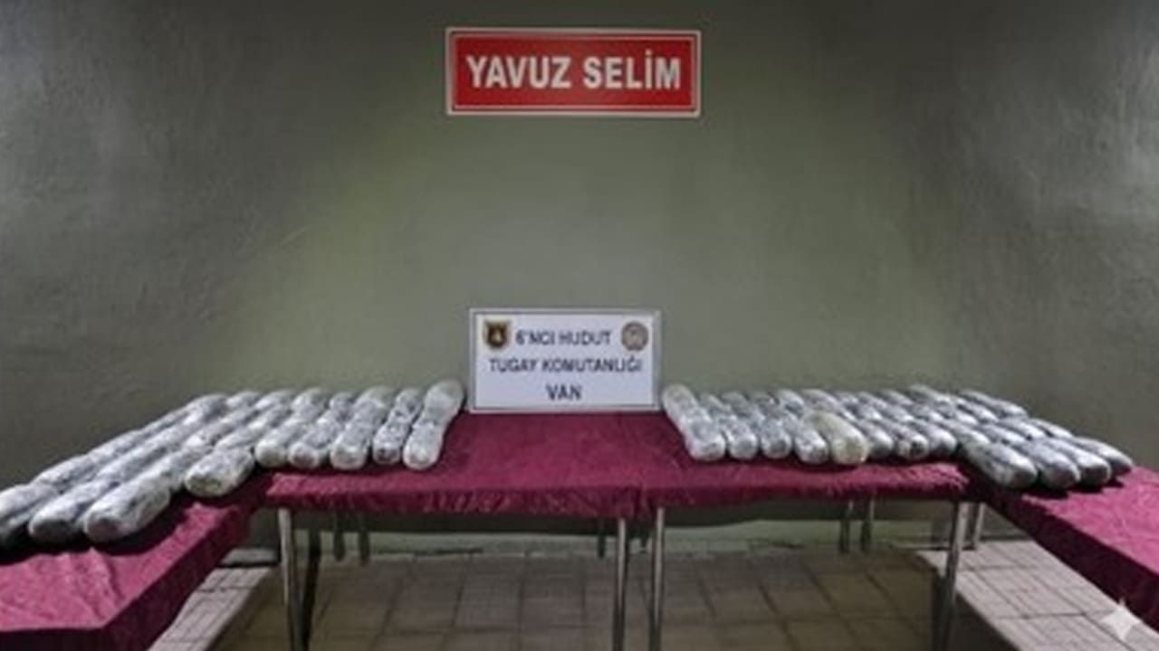 Van sınırında zehir tacirlerine geçit yok