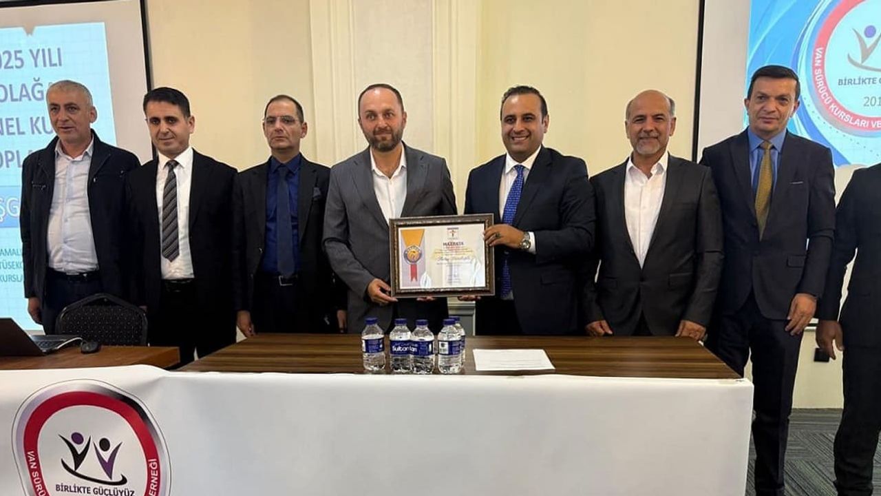 Van Sürücü Kursları Başkanı Kütükoğlu güven tazeledi