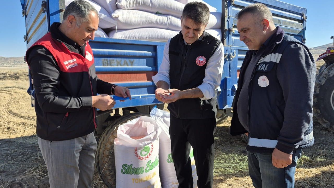 Van’da 4 bin 77 çiftçiye sertifikalı tohum desteği