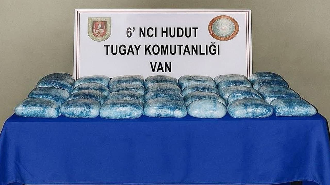 Van’da Hudut Kartalları kaçakçılara göz açtırmıyor