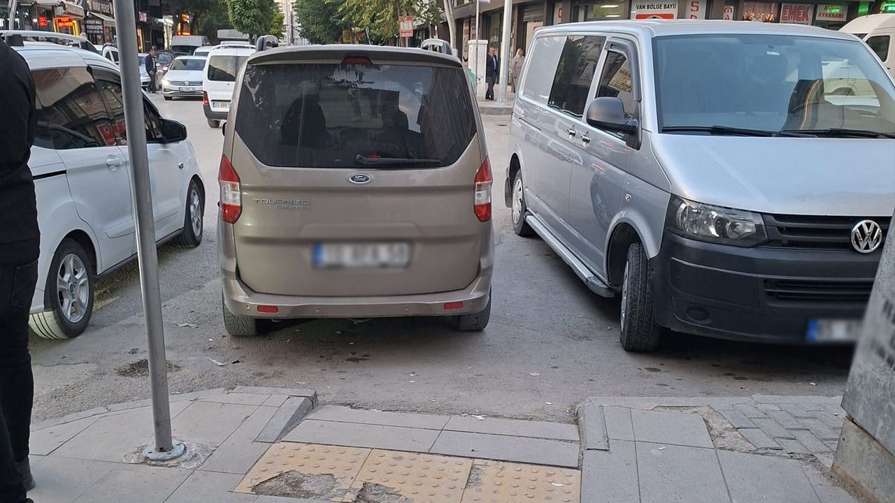 Van’da kuralsız parklar şehirde hayatı zorlaştırıyor