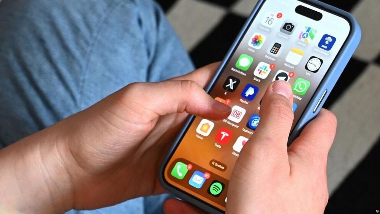 15 Yaş Altı Sosyal Medya Yasağı İlk 6 madde Meclis'ten geçti