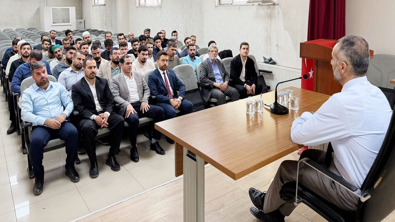 Van Müftüsü Şık: Bu dinin sahibi değil, mensubuyuz