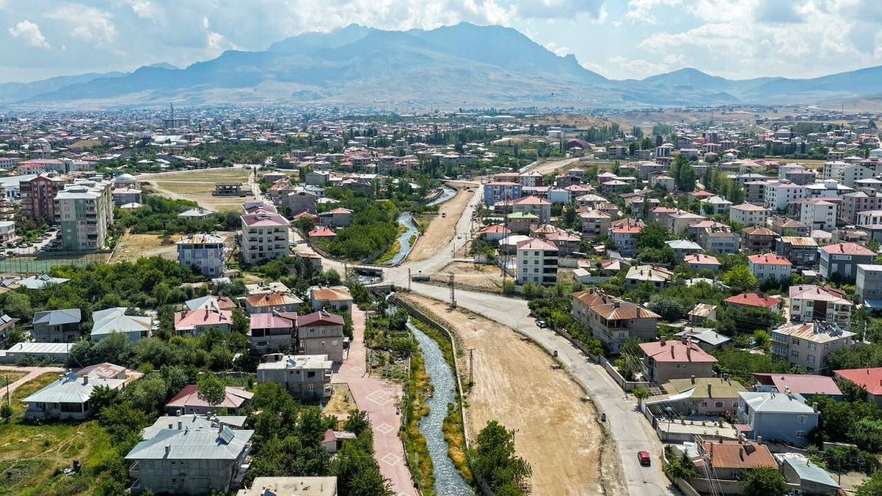 Van'da elektrik kesintisi alarmı! 4 ilçede saatler sürecek: İşte mahalle mahalle tam liste...