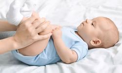 Bebeklerin gazı nasıl çıkarılır? Gaz sancısı neden olur?