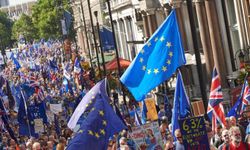 Londra’da Brexit karşıtları yürüyüş yaptı