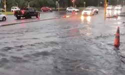 Meteoroloji'den kuvvetli sağanak yağış uyarısı