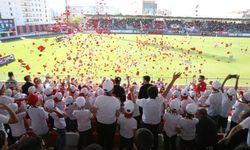 Van'da çocuklara stadyumda maç izleme fırsatı