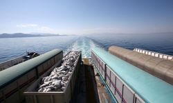 Van Gölü'nde Türkiye'nin en büyük feribotuyla taşımacılık artıyor