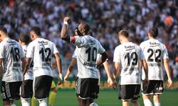 SON DAKİKA Beşiktaşlı Ünlü futbolcu hastaneye yatırıldı