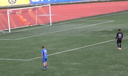 Ağrı Spor 10 kişi kaldığı maçta 3 puanı aldı