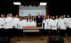Van YYÜ'de geleceğin diş hekimleri beyaz önlüklerini giydi