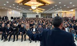 Köklü Değişim Van'da, "‘İsrail’ Sorunu ve Filistin'in Kurtuluşu” Konulu Konferansını Gerçekleştirdi