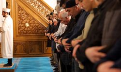 Van'daki tüm camilerde Gazze için dua edildi