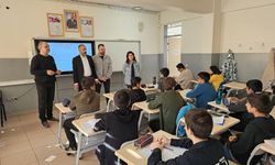 Van YYÜ Rektörü Şevli, Van MAT-BİL kapsamında eğitim gören öğrencileri ziyaret etti