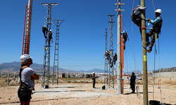 Yarına Dikkat! Van‘ın İpekyolu,Tuşba ve Edremit’de Elektrikler Kesilecek!