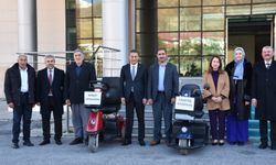Hollanda'dan gelen akülü araçlar Bitlis'te engellilere dağıtıldı