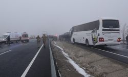Ağrı'da kaza: 9 araç birbirine girdi 19 kişi yaralandı