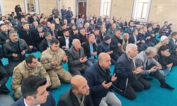 Bitlis'teki camilerde Filistin için dua edildi