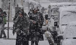    Meteorolojinden Doğu Bölgelerinden oturan için önemli uyarı! Van’da Yoğun kar yağışı başlıyor!