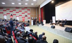 Ağrı’da eğitimin geleceği çalıştay panelinde tartışıldı