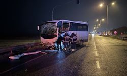 Polis servis aracı, otobüsle çarpıştı! 11 yaralı