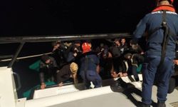 Lastik botta 31'i çocuk 56 göçmen yakalandı!