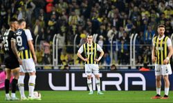 Fenerbahçe liderliği Kadıköy'de bıraktı