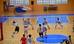 Van YYÜ ev sahipliğinde Voleybol Bölgesel Lig müsabakaları başladı