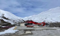 Van'da ambulans helikopter 49 yaşındaki hasta için havalandı