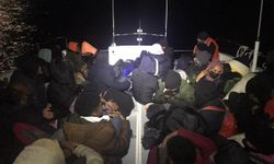 İzmir açıklarında düzensiz göçmen operasyonu: 107 göçmen yakalandı
