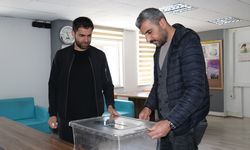 Van'da sandıklar kuruldu!