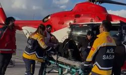Van'da hamile kadın ambulans helikopterle hastaneye nakledildi