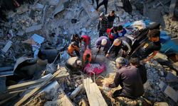 İşgal rejimi, Gazze'deki kampı bombaladı