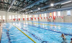 Van'da spor salonu ve yarı olimpik yüzme havuzu açıldı