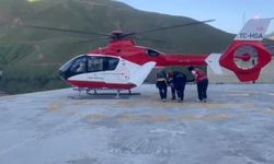 Van Bahçesaray'da rahatsızlanan kadın için ambulans helikopter havalandı