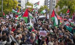 Belçika'da binlerce kişi Filistinliler için yürüdü