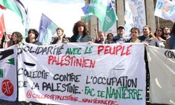 Fransa'da öğrenciler, kampüste Filistin'e destek eylemlerine yönelik baskıyı protesto etti